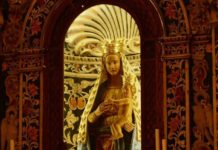 Chiêm ngắm Mẹ Maria: Nghĩ về thiên chức làm mẹ