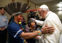 Tông huấn “Amazon yêu quý”, Đức Phanxicô mời chúng ta đừng nghĩ mọi thứ từ linh mục