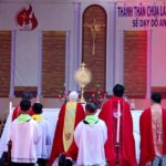 Giáo xứ Kẻ Đọng: Thánh lễ tạ ơn nhân kỷ niệm 100 năm thành lập giáo xứ và cao điểm Tuần Chầu lượt