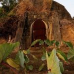 Cuối năm, tìm hạnh phúc từ kho đồ cũ