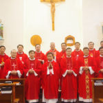 Người đi hãy còn xuân xanh