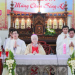 Thánh lễ khai mạc tuần chầu giáo xứ Làng Anh