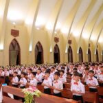 Thánh lễ ban bí tích Thêm Sức tại giáo xứ Yên Đại