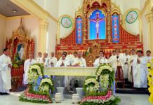 Giáo xứ Dĩ Lệ: Đức Giám mục Anphong chủ sự thánh lễ trong Tuần chầu đền tạ Thánh Thể